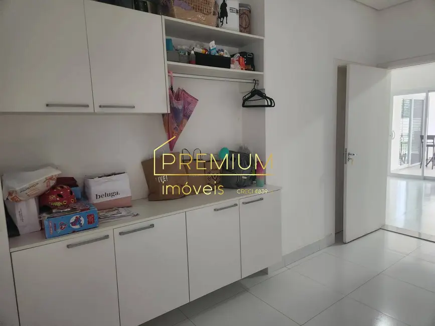 Foto 8 de Casa com 4 quartos à venda, 326m2 em Jundiai - SP