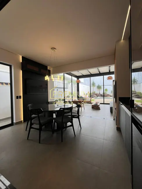 Casa com 3 quartos à venda, 250m2 em Jundiai - SP - imagem 6 Foto 6 de Casa com 3 quartos à venda, 250m2 em Jundiai - SP