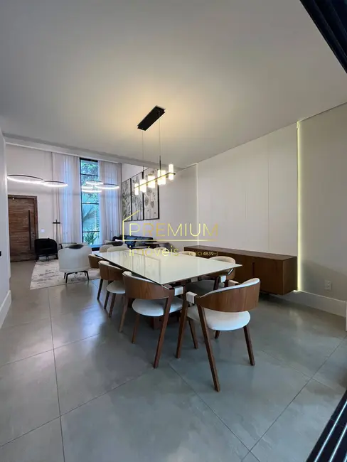 Casa com 3 quartos à venda, 250m2 em Jundiai - SP - imagem 5 Foto 5 de Casa com 3 quartos à venda, 250m2 em Jundiai - SP