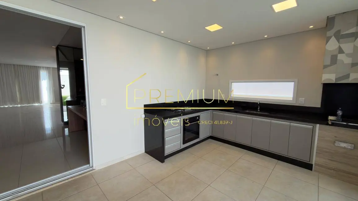 Foto 2 de Casa com 4 quartos à venda e para alugar, 245m2 em Jundiai - SP