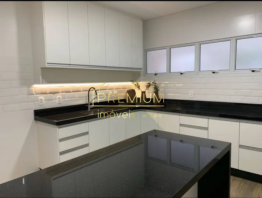 Foto 4 de Casa com 6 quartos à venda, 284m2 em Medeiros, Jundiai - SP