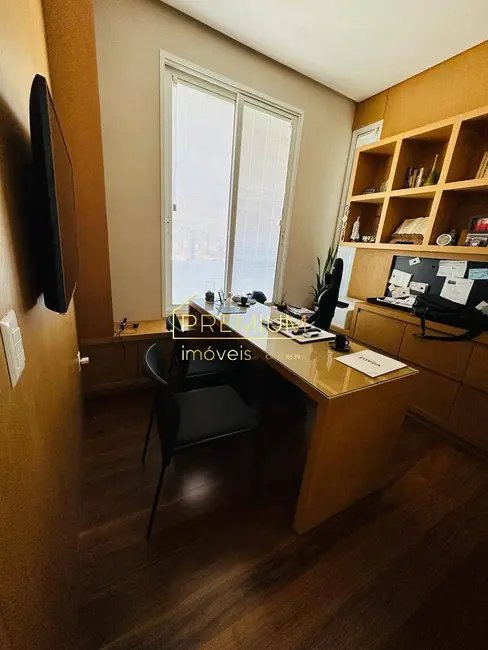 Foto 9 de Casa com 4 quartos à venda, 733m2 em Medeiros, Jundiai - SP