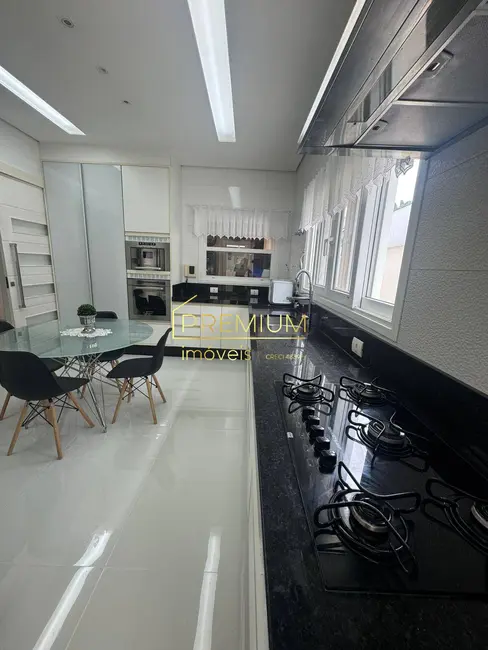 Casa com 4 quartos à venda, 511m2 em Jundiai - SP - imagem 3 Foto 3 de Casa com 4 quartos à venda, 511m2 em Jundiai - SP