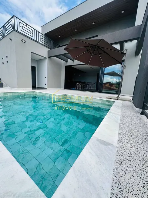 Foto 2 de Casa com 3 quartos à venda, 390m2 em Jundiai - SP