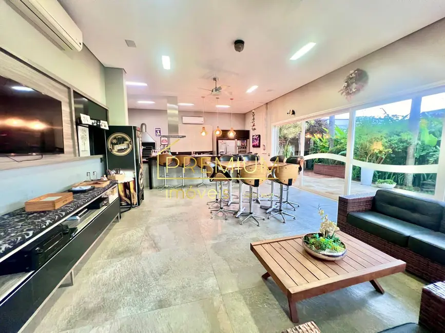 Casa com 4 quartos à venda, 618m2 em Jundiai - SP - imagem 1 Foto 1 de Casa com 4 quartos à venda, 618m2 em Jundiai - SP