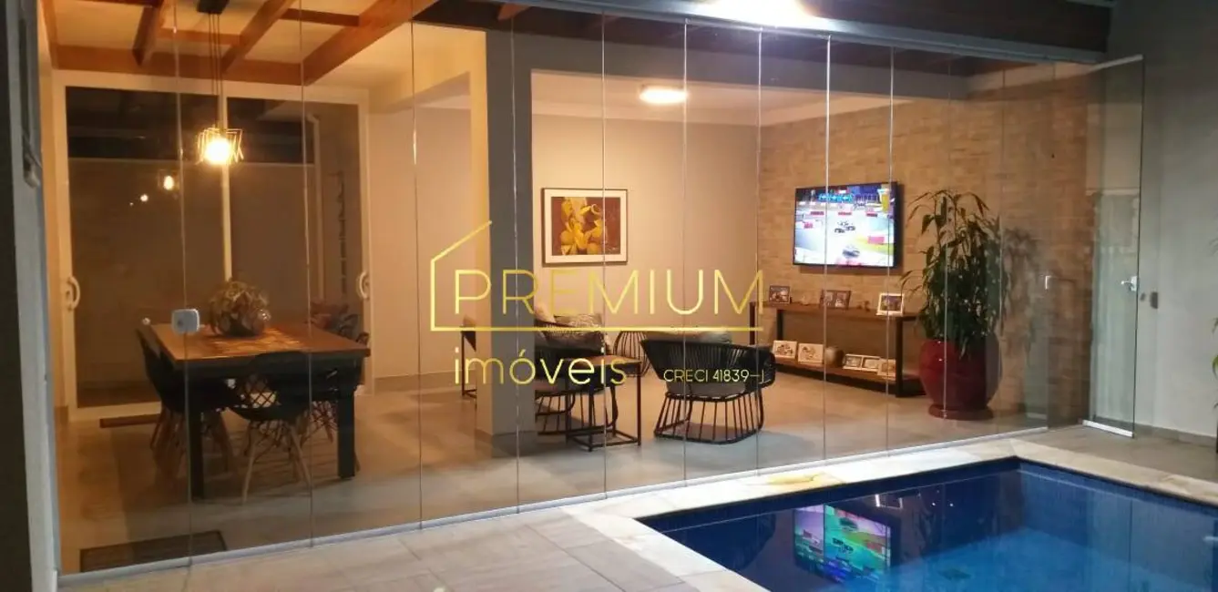 Foto 1 de Casa com 3 quartos à venda, 300m2 em Engordadouro, Jundiai - SP