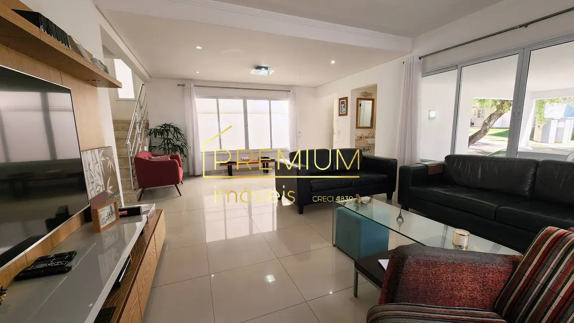 Casa com 3 quartos à venda, 270m2 em Engordadouro, Jundiai - SP - imagem 3 Foto 3 de Casa com 3 quartos à venda, 270m2 em Engordadouro, Jundiai - SP