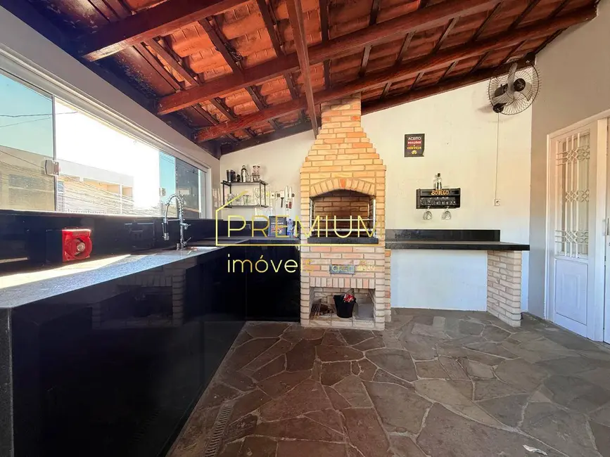 Foto 4 de Casa com 4 quartos à venda, 110m2 em Jardim Tarumã, Jundiai - SP