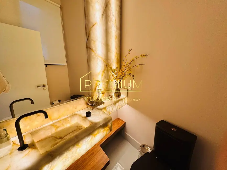 Casa com 3 quartos à venda, 338m2 em Jundiai - SP - imagem 2 Foto 2 de Casa com 3 quartos à venda, 338m2 em Jundiai - SP
