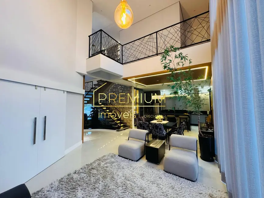 Casa com 3 quartos à venda, 338m2 em Jundiai - SP - imagem 9 Foto 9 de Casa com 3 quartos à venda, 338m2 em Jundiai - SP