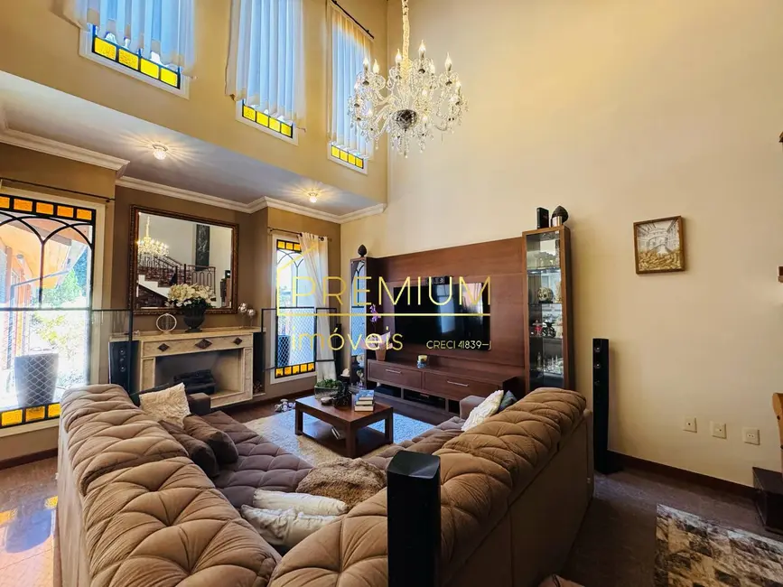 Casa com 3 quartos à venda, 349m2 em Jundiai - SP - imagem 1 Foto 1 de Casa com 3 quartos à venda, 349m2 em Jundiai - SP