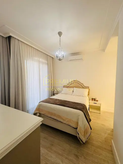 Casa com 4 quartos à venda, 340m2 em Jundiai - SP - imagem 8 Foto 8 de Casa com 4 quartos à venda, 340m2 em Jundiai - SP