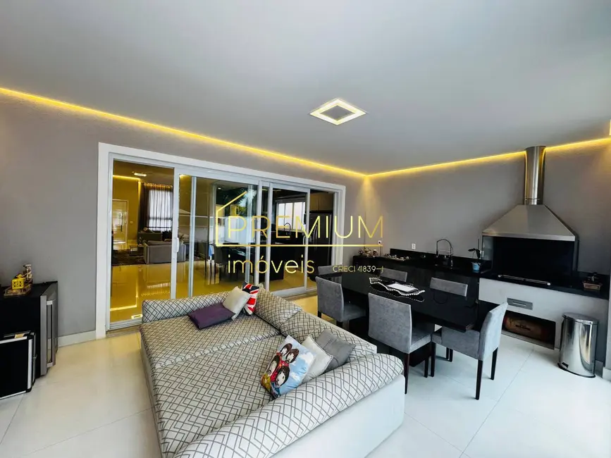 Casa com 3 quartos à venda, 280m2 em Medeiros, Jundiai - SP - imagem 9 Foto 9 de Casa com 3 quartos à venda, 280m2 em Medeiros, Jundiai - SP