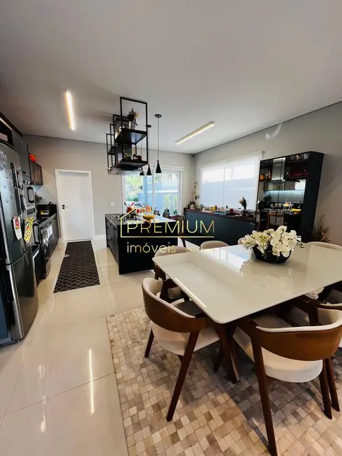 Foto 8 de Casa com 3 quartos à venda, 221m2 em Jundiai - SP