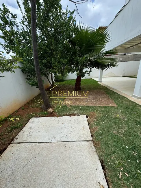 Foto 4 de Casa com 4 quartos para alugar, 317m2 em Medeiros, Jundiai - SP