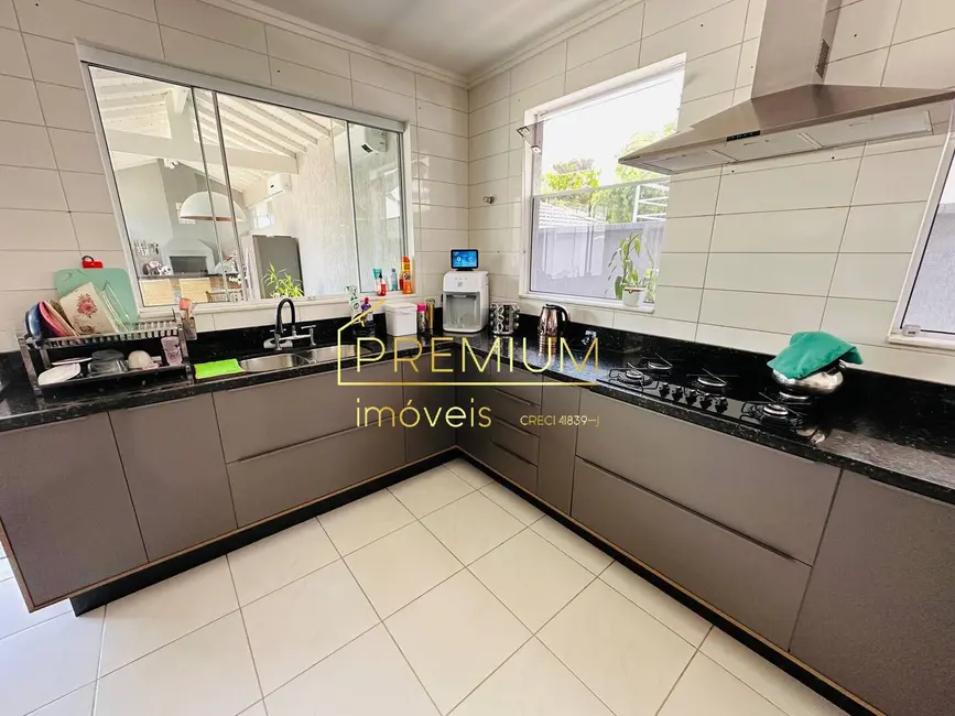 Foto 4 de Casa com 4 quartos à venda, 417m2 em Jundiai - SP