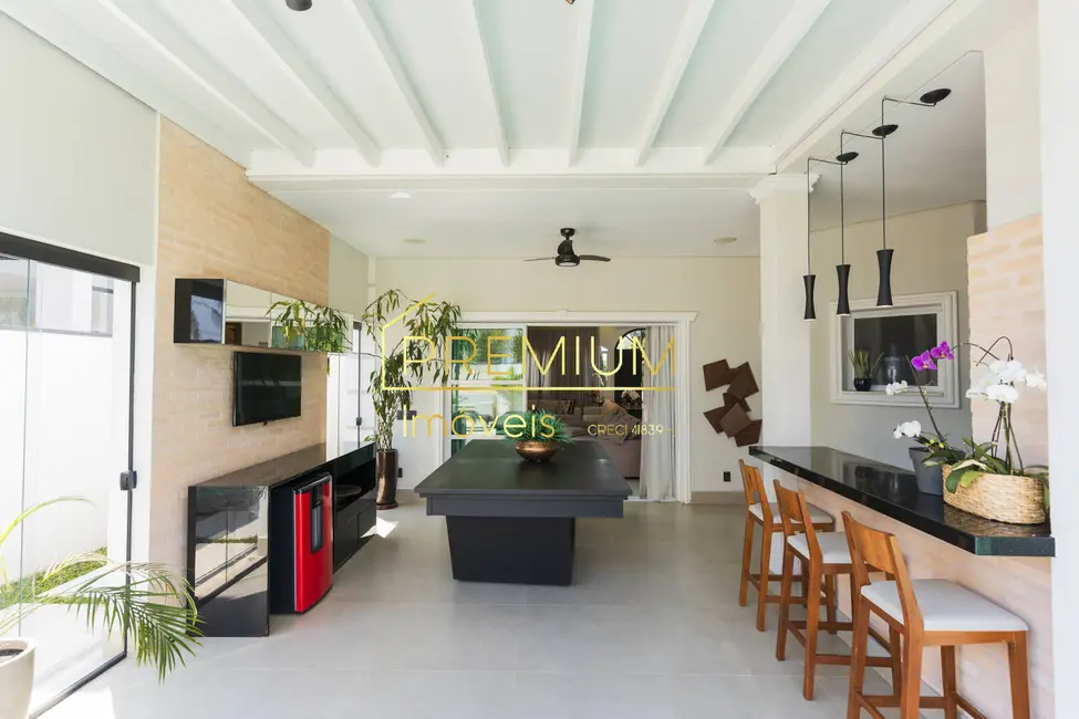 Foto 2 de Casa com 4 quartos à venda e para alugar, 352m2 em Jundiai - SP