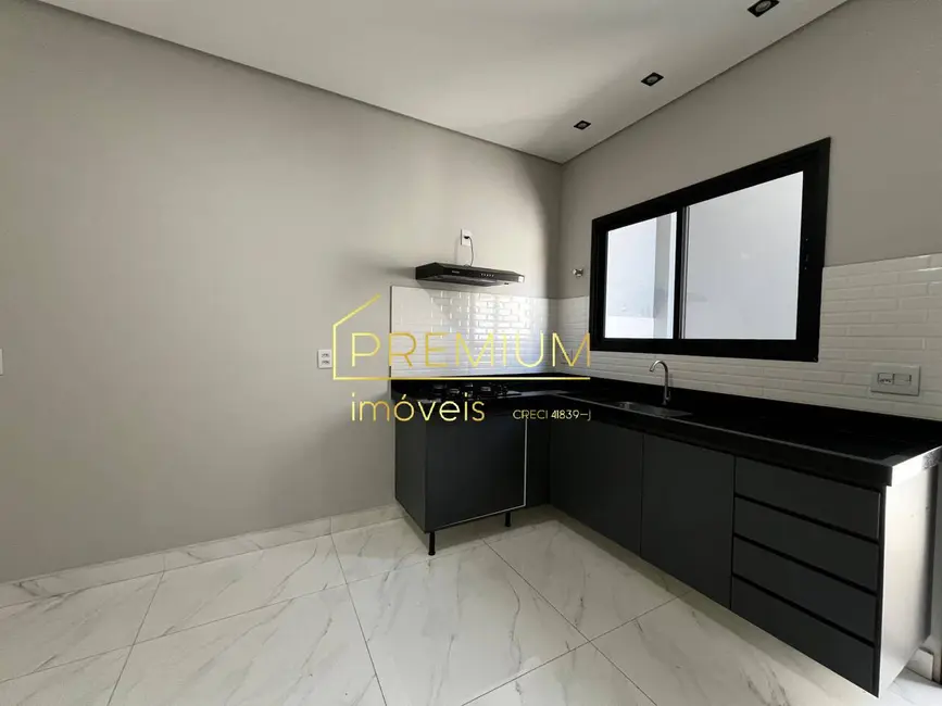 Foto 1 de Casa com 2 quartos para alugar, 40m2 em Recanto Quarto Centenário, Jundiai - SP