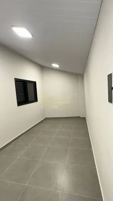 Foto 3 de Kitnet com 2 quartos para alugar, 30m2 em Retiro, Jundiai - SP