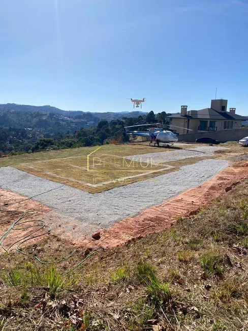 Foto 3 de Terreno / Lote à venda, 2549m2 em Campos Do Jordao - SP