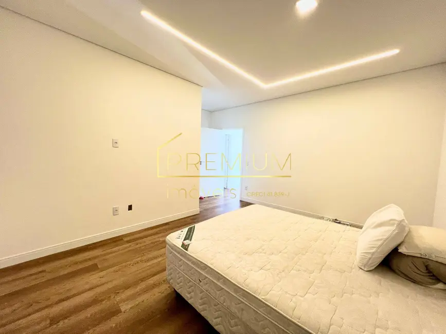 Casa com 4 quartos à venda, 270m2 em Condomínio Reserva da Serra, Jundiai - SP - imagem 2 Foto 2 de Casa com 4 quartos à venda, 270m2 em Condomínio Reserva da Serra, Jundiai - SP