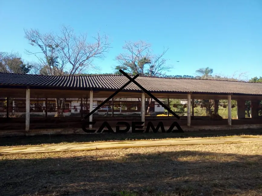 Foto 3 de Sítio / Rancho com 8 quartos à venda, 30070m2 em Monte Siao - MG