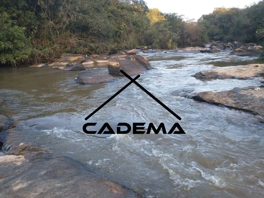 Foto 1 de Sítio / Rancho à venda, 12m2 em Socorro - SP