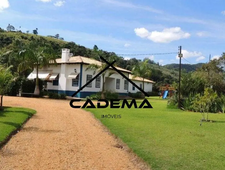 Foto 2 de Sítio / Rancho com 4 quartos à venda, 30m2 em Monte Siao - MG