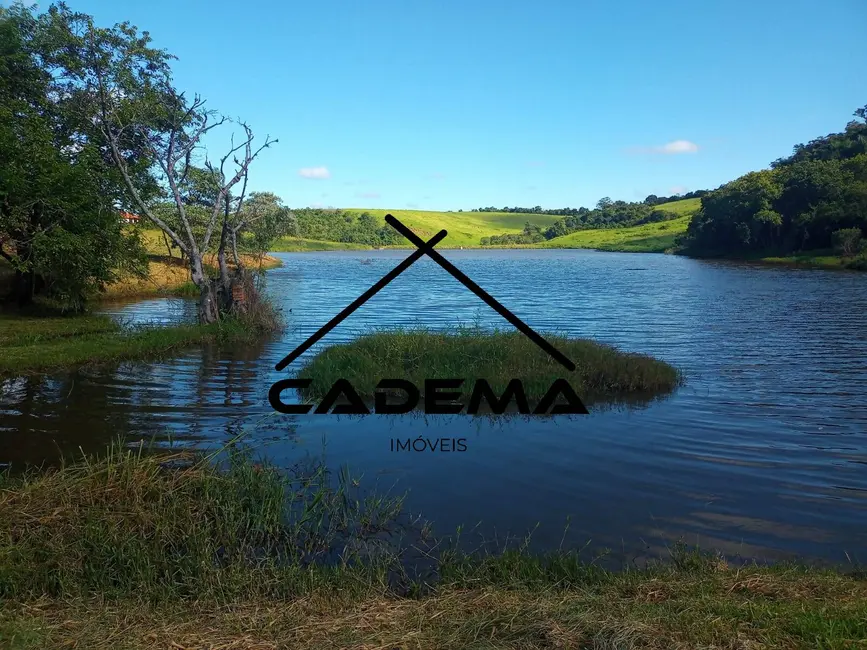 Foto 6 de Sítio / Rancho com 4 quartos à venda, 30m2 em Monte Siao - MG