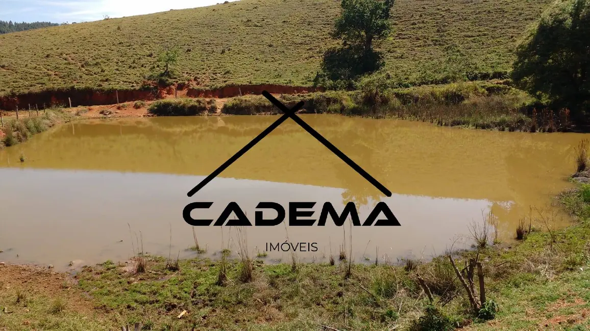 Foto 5 de Fazenda / Haras com 5 quartos à venda, 60m2 em Monte Siao - MG