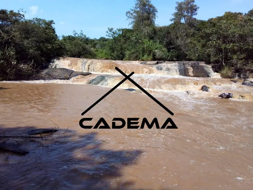 Foto 2 de Sítio / Rancho à venda, 12m2 em Socorro - SP