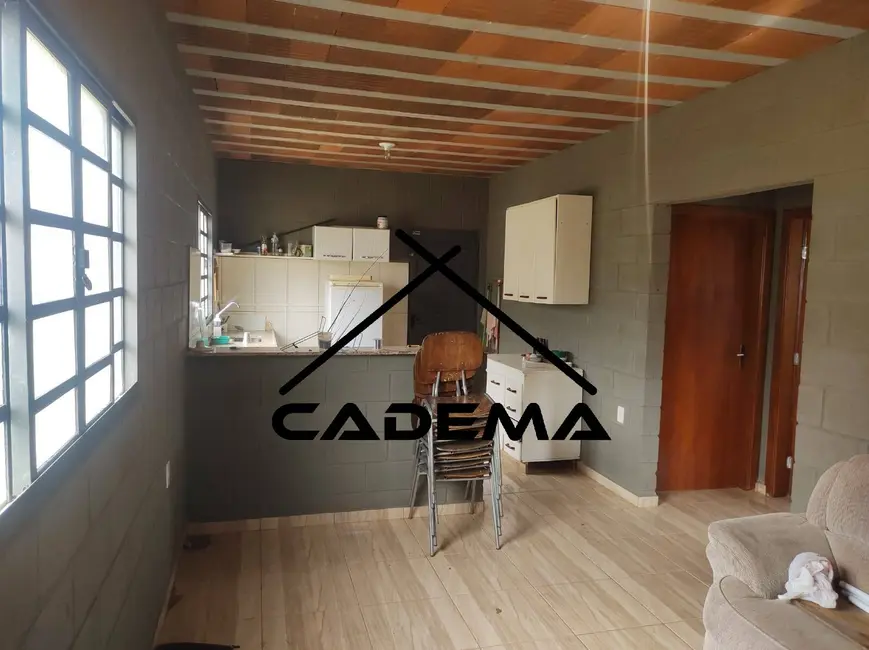 Foto 2 de Chácara com 2 quartos à venda, 1000m2 em Jacutinga - MG
