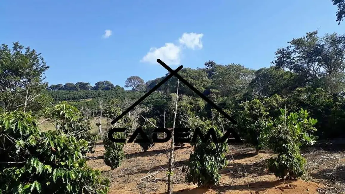 Foto 1 de Chácara com 4 quartos à venda, 16000m2 em Monte Siao - MG