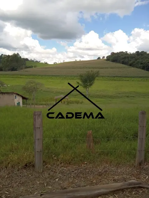 Foto 3 de Fazenda / Haras com 4 quartos à venda, 291m2 em Aguas De Lindoia - SP