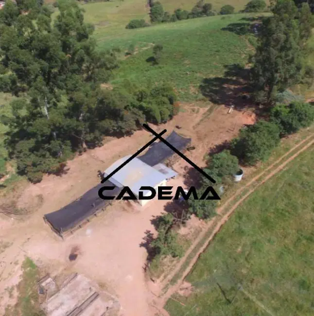 Foto 9 de Sítio / Rancho com 6 quartos à venda, 101m2 em Campanha - MG