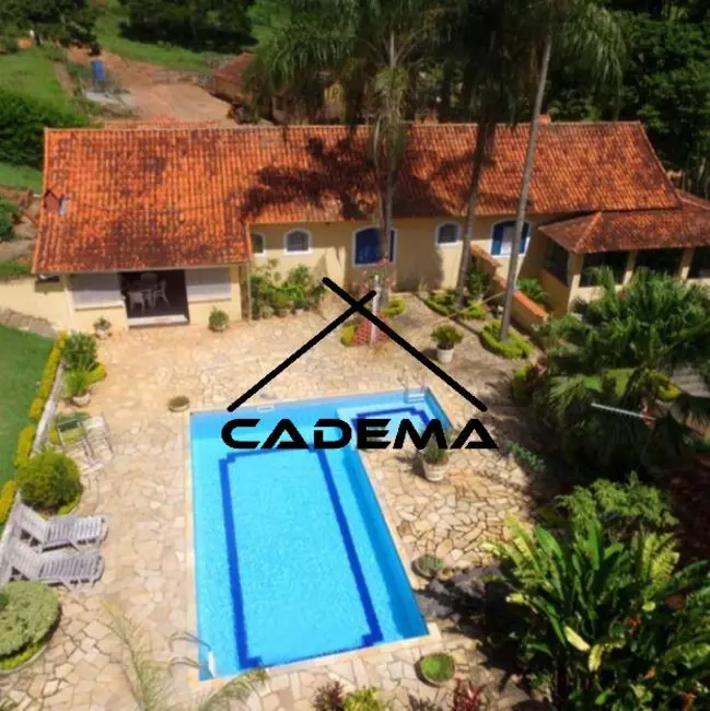 Foto 2 de Sítio / Rancho com 6 quartos à venda, 101m2 em Campanha - MG