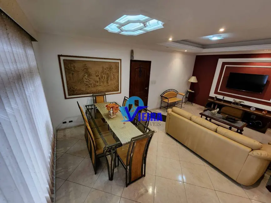 Foto 9 de Casa com 4 quartos à venda, 250m2 em Jardim Piqueroby, São Paulo - SP