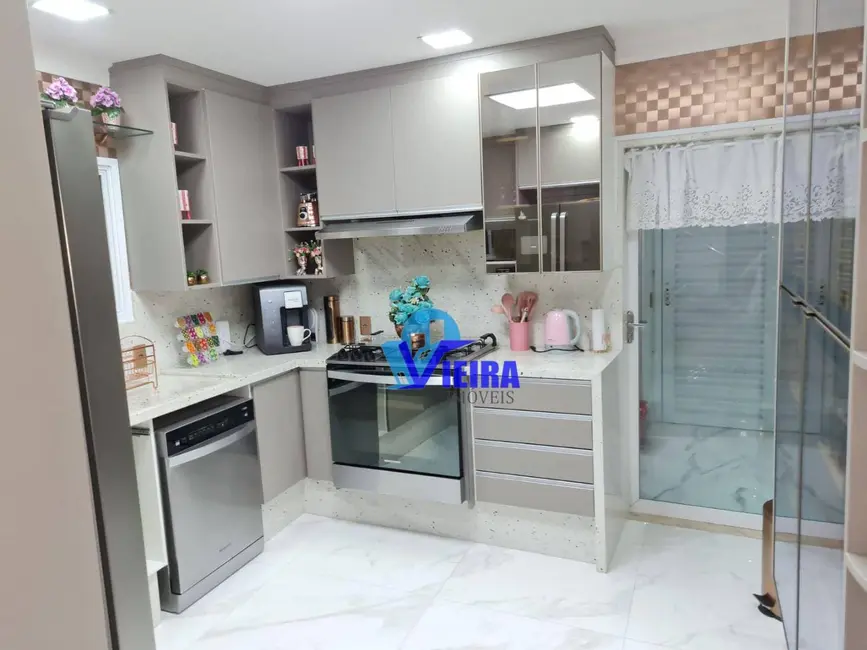 Sobrado com 3 quartos à venda, 300m2 em Penha de França, São Paulo - SP - imagem 7 Foto 7 de Sobrado com 3 quartos à venda, 300m2 em Penha de França, São Paulo - SP