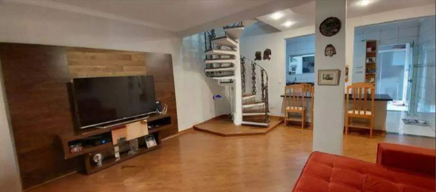 Foto 2 de Sobrado com 4 quartos para alugar, 190m2 em Vila Floresta, Santo Andre - SP