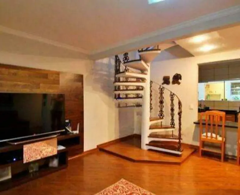 Foto 4 de Sobrado com 4 quartos para alugar, 190m2 em Vila Floresta, Santo Andre - SP