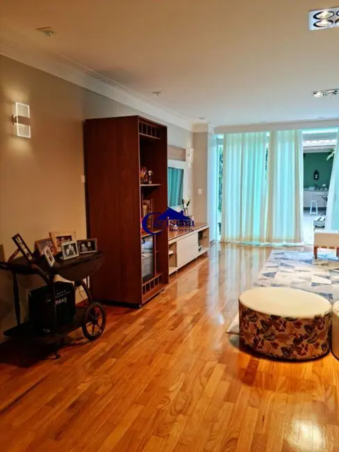 Foto 2 de Sobrado com 3 quartos para alugar, 276m2 em Vila Valparaíso, Santo Andre - SP