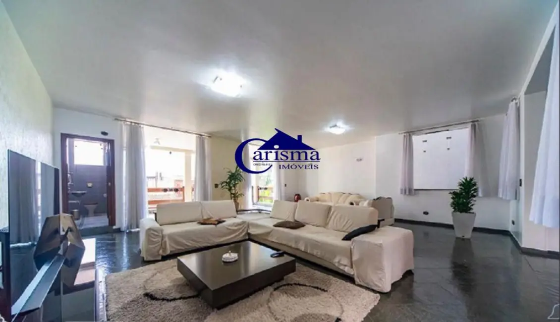 Foto 3 de Sobrado com 4 quartos para alugar, 568m2 em Campestre, Santo Andre - SP