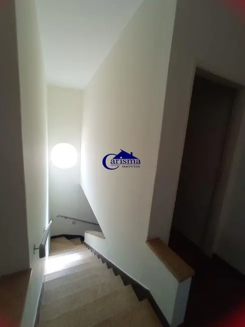 Sobrado com 3 quartos à venda, 200m2 em Campestre, Santo Andre - SP - imagem 9 Foto 9 de Sobrado com 3 quartos à venda, 200m2 em Campestre, Santo Andre - SP