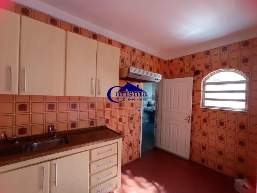 Sobrado com 3 quartos à venda, 200m2 em Campestre, Santo Andre - SP - imagem 7 Foto 7 de Sobrado com 3 quartos à venda, 200m2 em Campestre, Santo Andre - SP