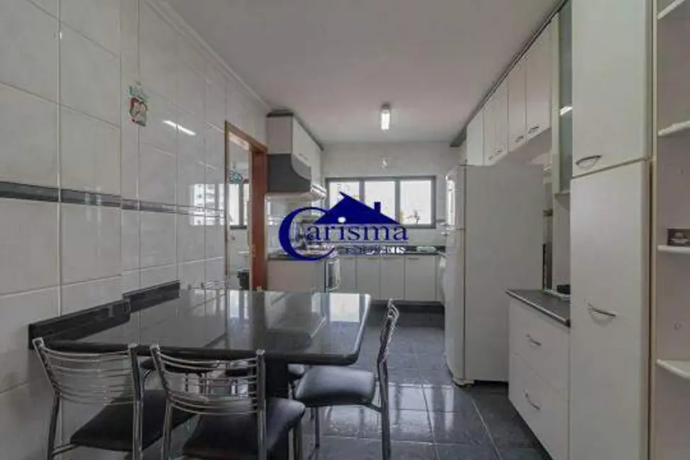 Foto 6 de Apartamento com 4 quartos para alugar, 160m2 em Vila Bastos, Santo Andre - SP