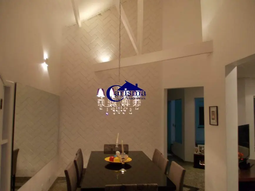 Foto 2 de Sobrado com 3 quartos à venda, 326m2 em Campestre, Santo Andre - SP