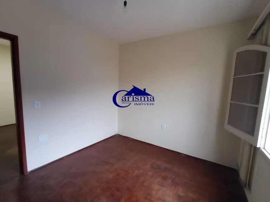 Foto 3 de Casa com 1 quarto para alugar, 80m2 em Vila Bastos, Santo Andre - SP