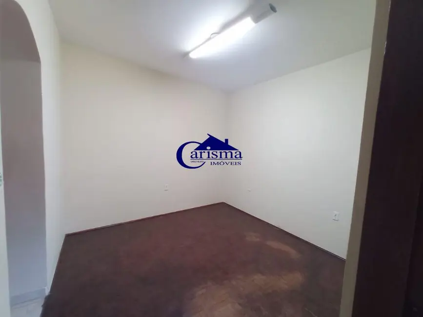 Foto 2 de Casa com 1 quarto para alugar, 80m2 em Vila Bastos, Santo Andre - SP