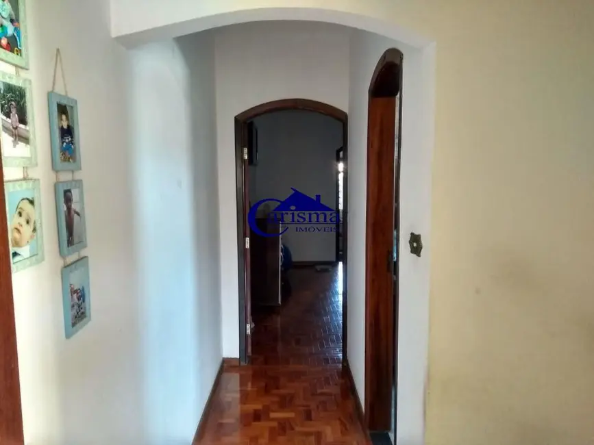 Sobrado com 3 quartos à venda, 196m2 em Jardim Irene, Santo Andre - SP - imagem 5 Foto 5 de Sobrado com 3 quartos à venda, 196m2 em Jardim Irene, Santo Andre - SP