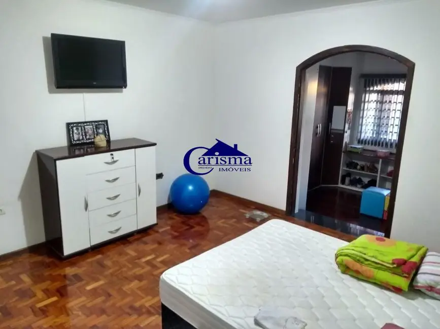 Sobrado com 3 quartos à venda, 196m2 em Jardim Irene, Santo Andre - SP - imagem 9 Foto 9 de Sobrado com 3 quartos à venda, 196m2 em Jardim Irene, Santo Andre - SP